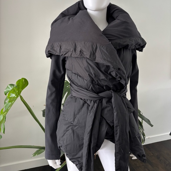 Lululemon Down To The Studio Jacket Black Reversible Slub Denim Black NWT 10❤️ - Picture 6 of 10